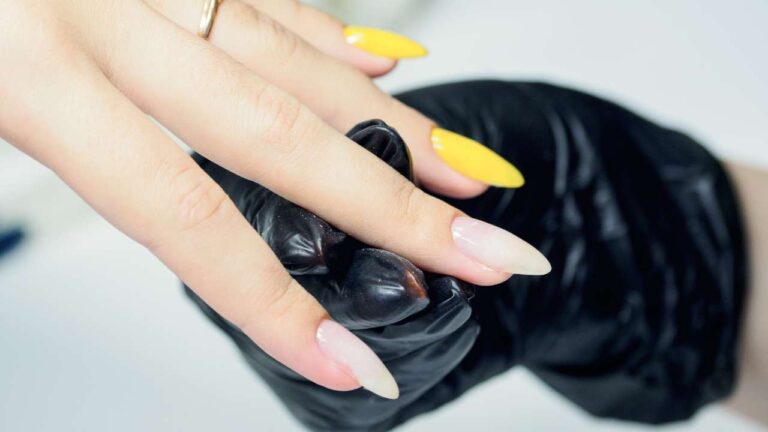 How to Strengthen Nails After Gel Nails